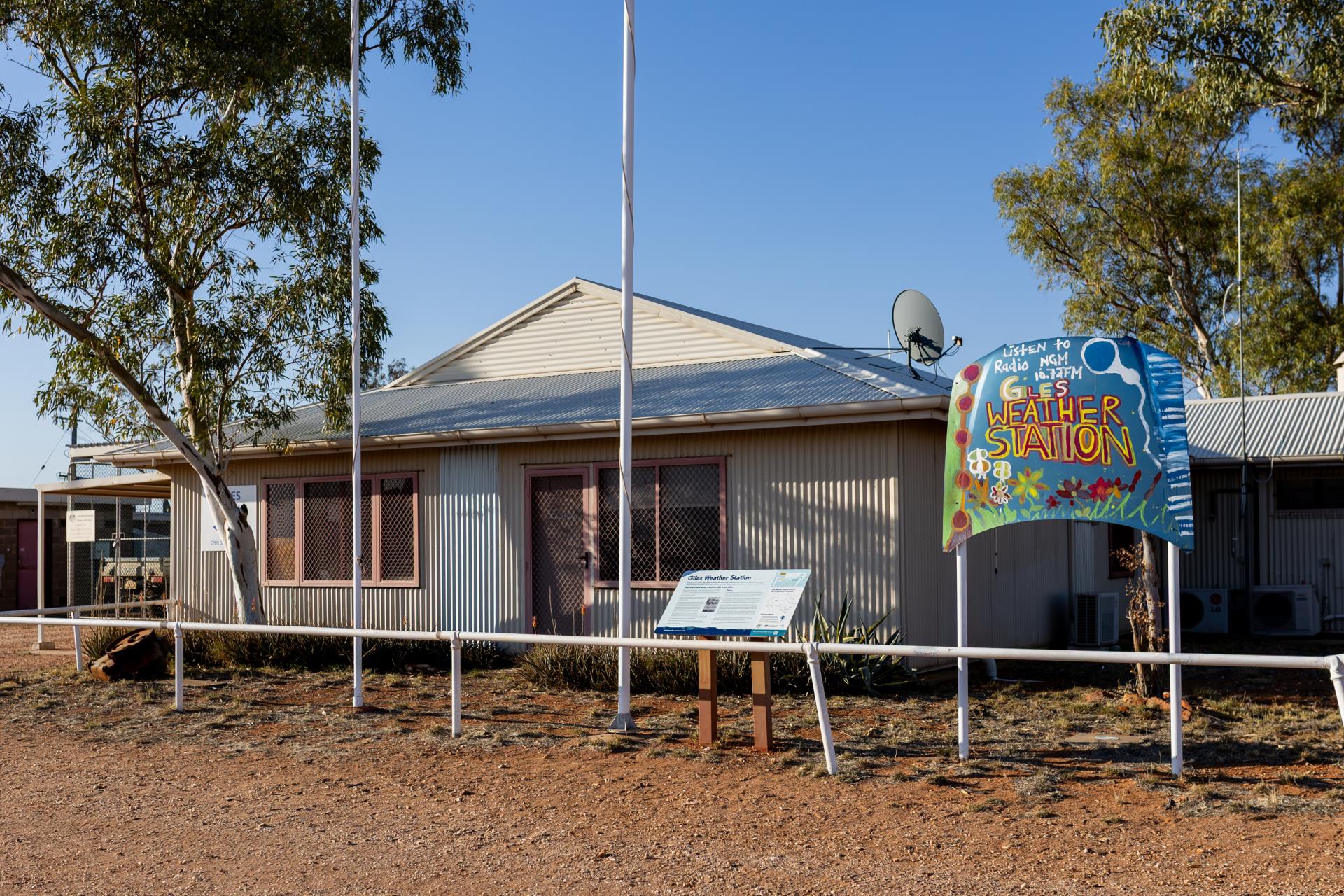 Giles Weather Station Image