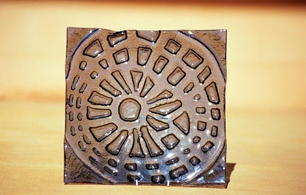 Ngaanyatjarraku - plate1